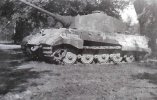 Char allemand Tigre, détruit dans le parc du château de Marines. Août (...)